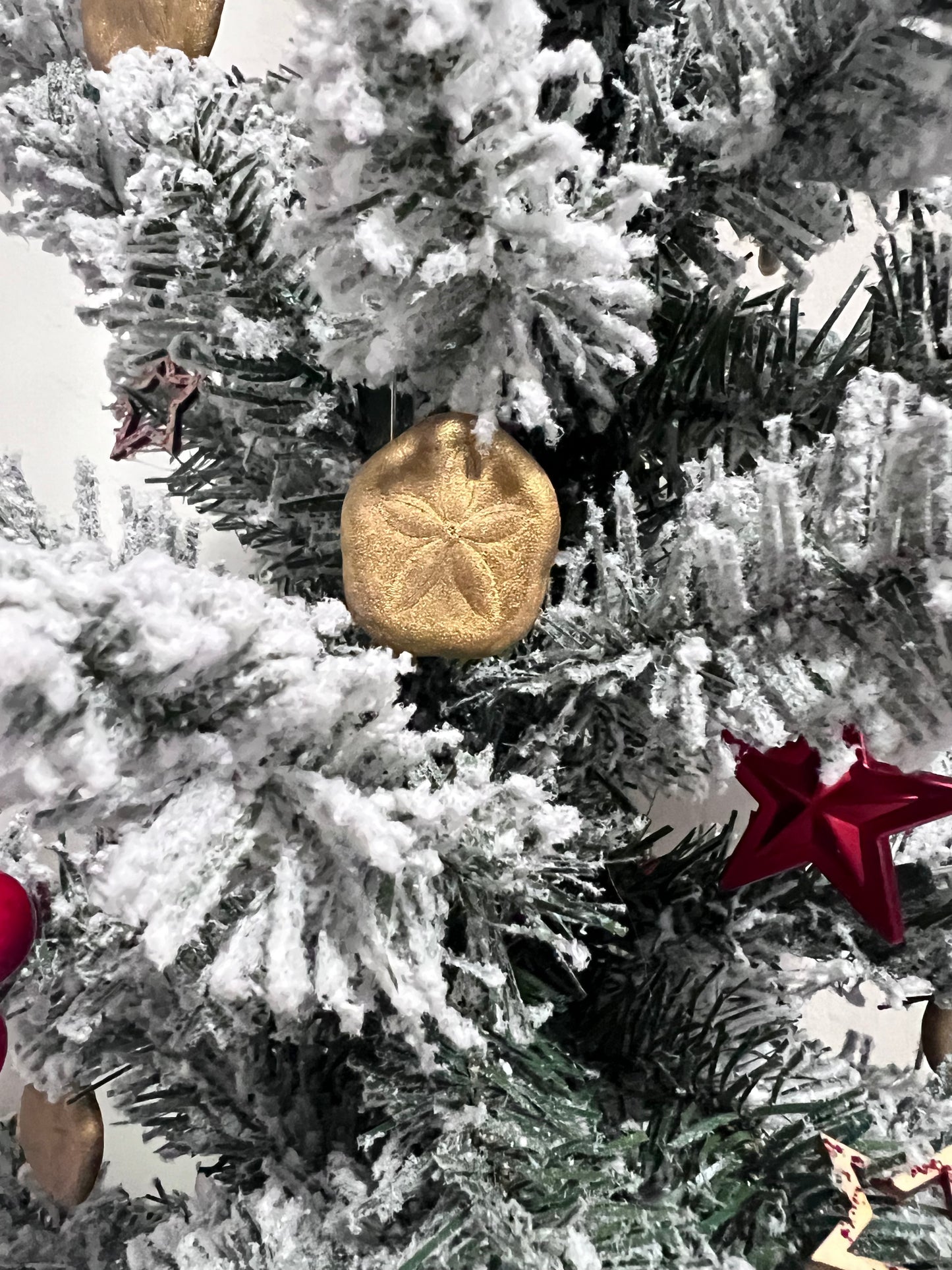 Sand Dollar Tabletop Christmas Tree