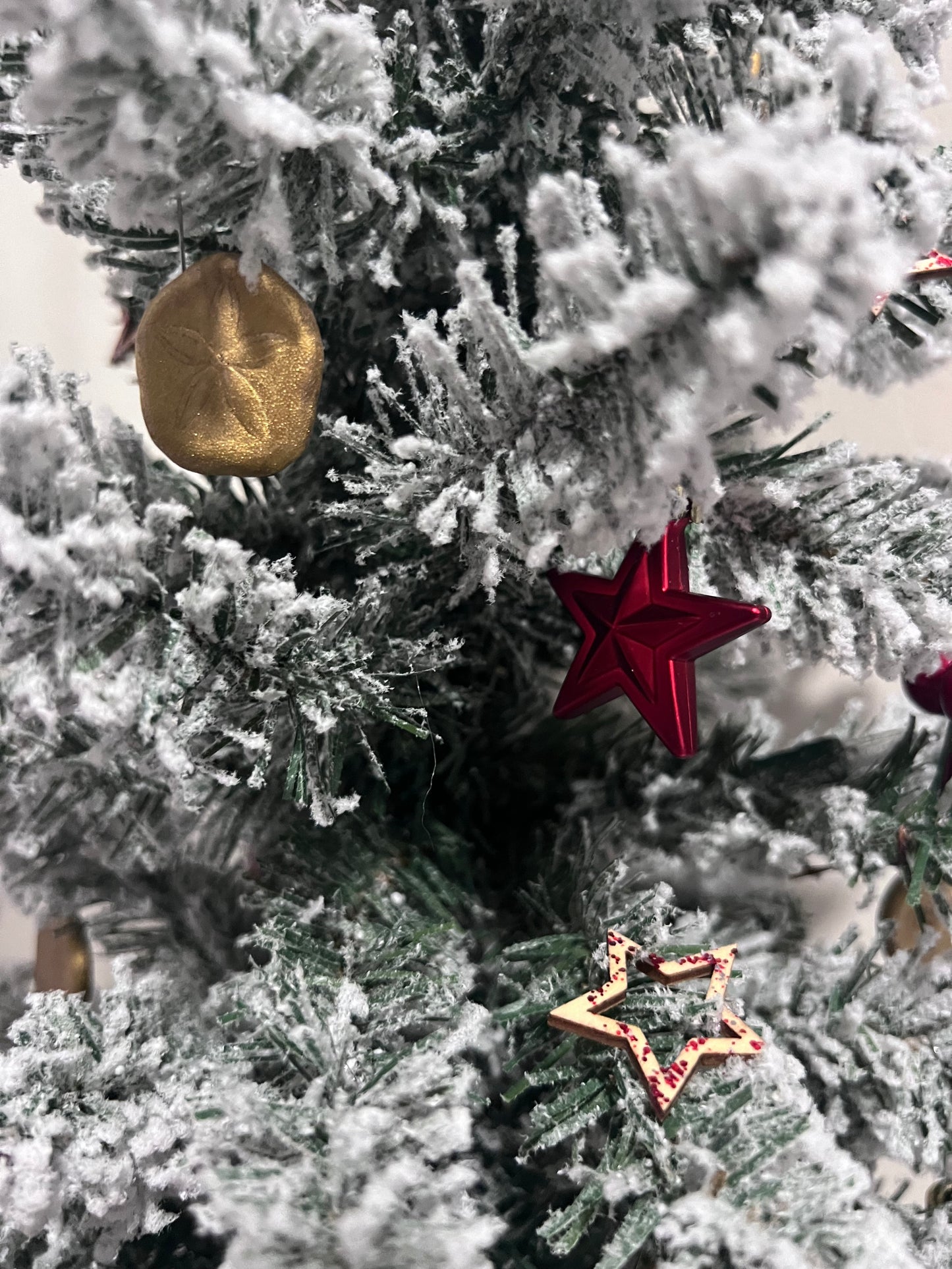 Sand Dollar Tabletop Christmas Tree