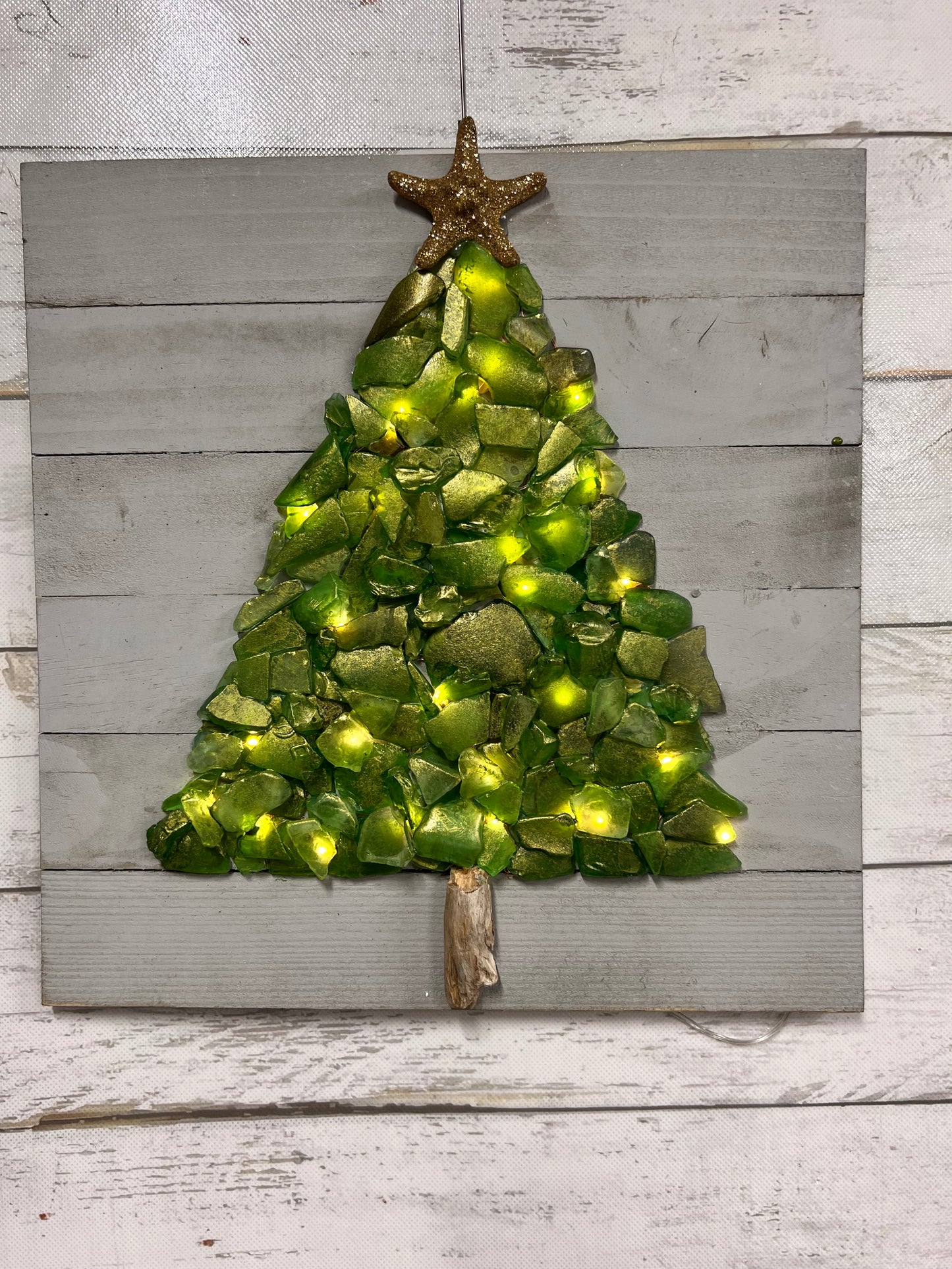 Seaglass Christmas Tree Plaque with Lights