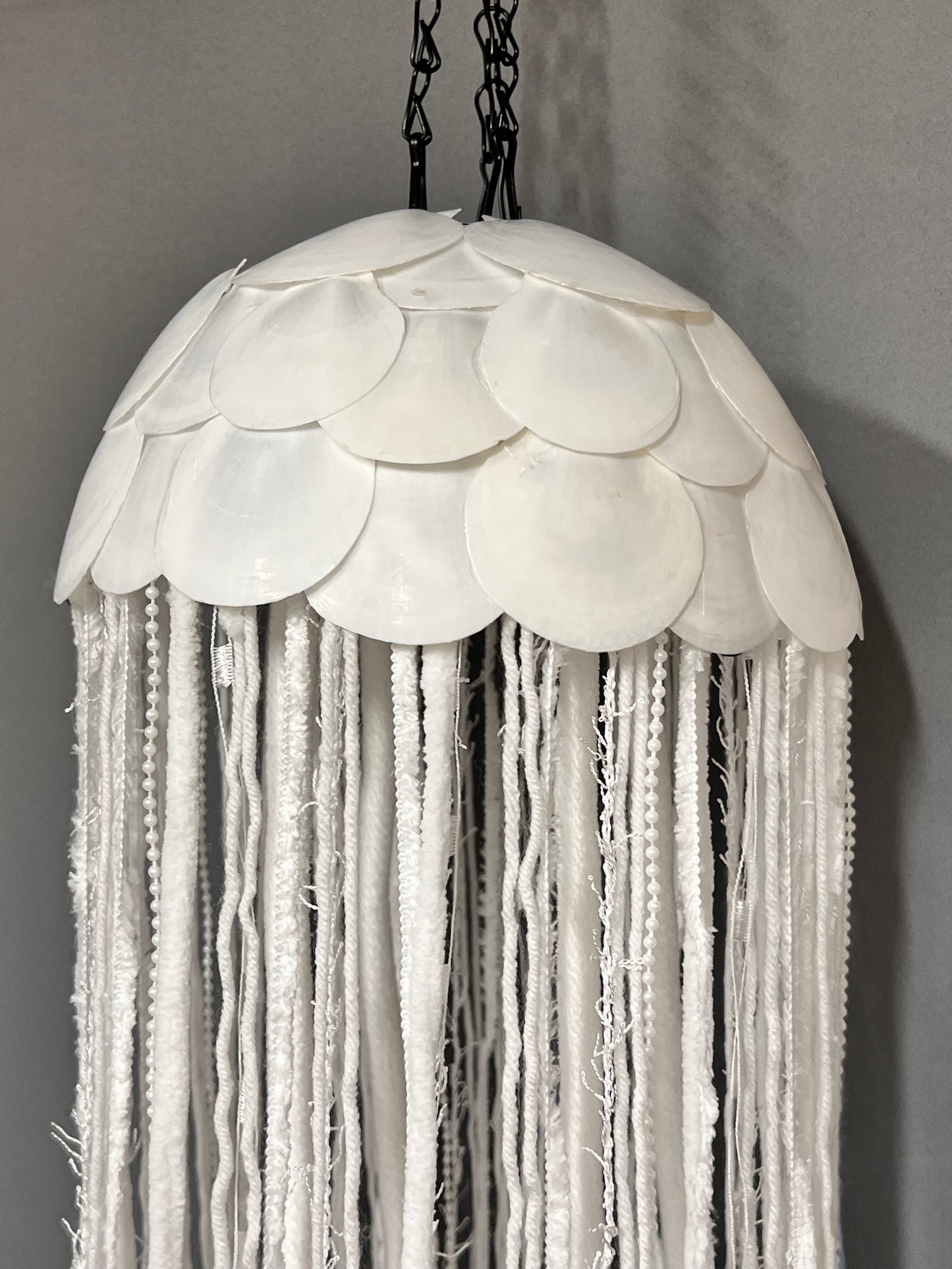 Jellyfish Lantern Small (White & Pearls)