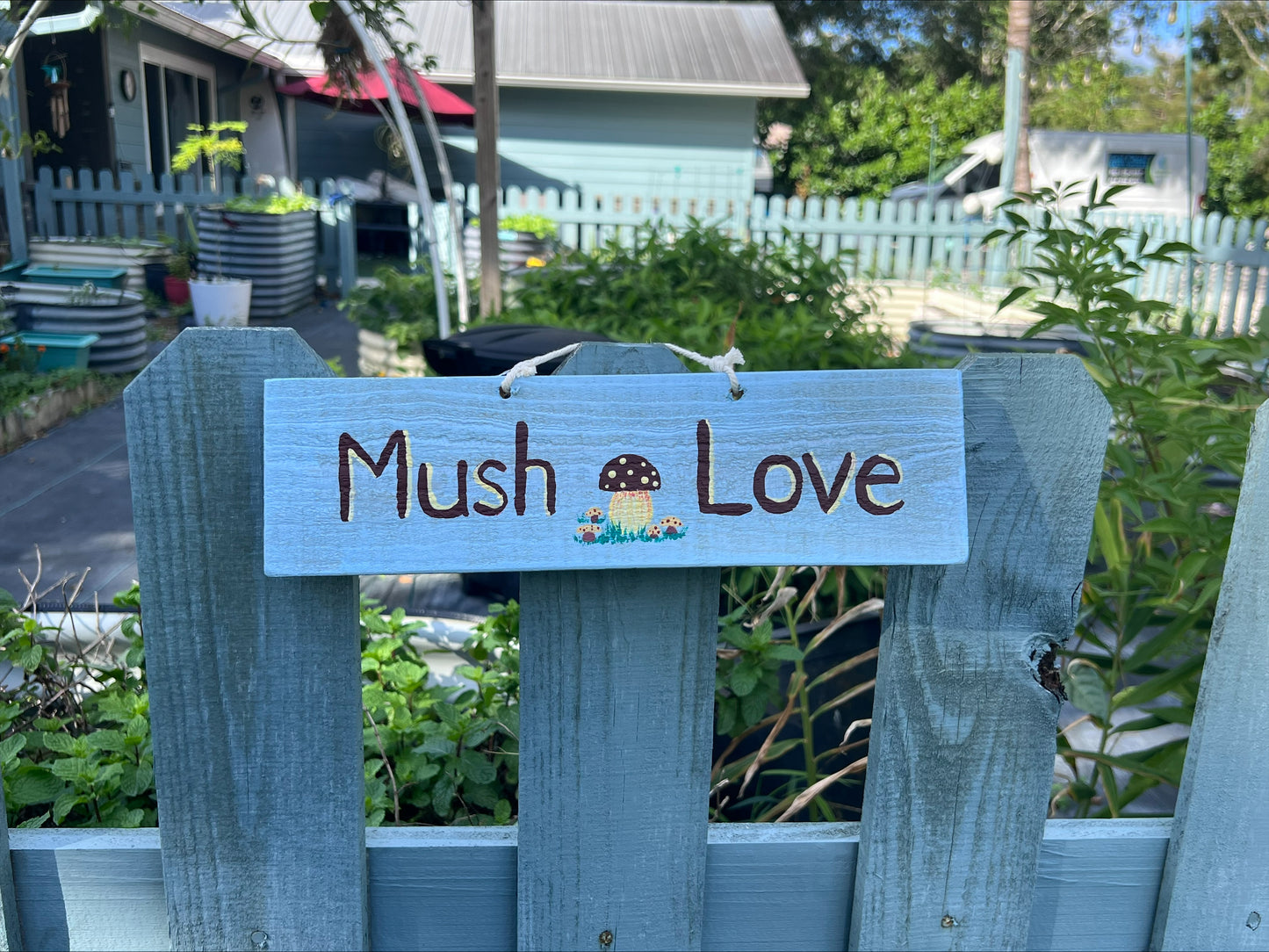 Mush Love Wood Sign